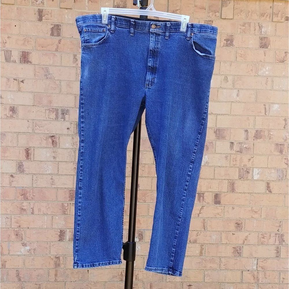 Wrangler Men's Comfort Flex Waistband Regular Fit Jeans 44 x 29 Blue Denim (A)